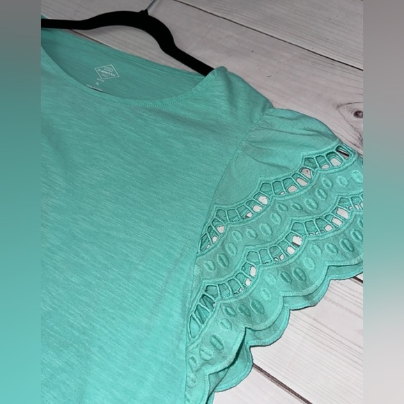 St. John’s Bay Petite Large Eyelet Sleeve Tee 100% Cotton Mint Green Lightweight - Picture 5 of 5